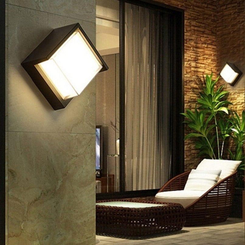 Lampa ścienna zewnętrzna z czujnikiem ruchu – nowoczesny design
