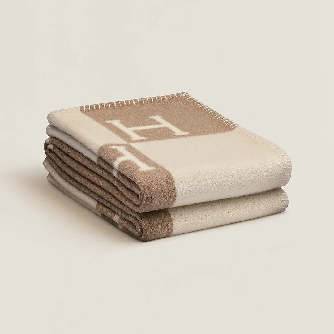 Luksusowy pled z wełny i kaszmiru – LuxBlanket
