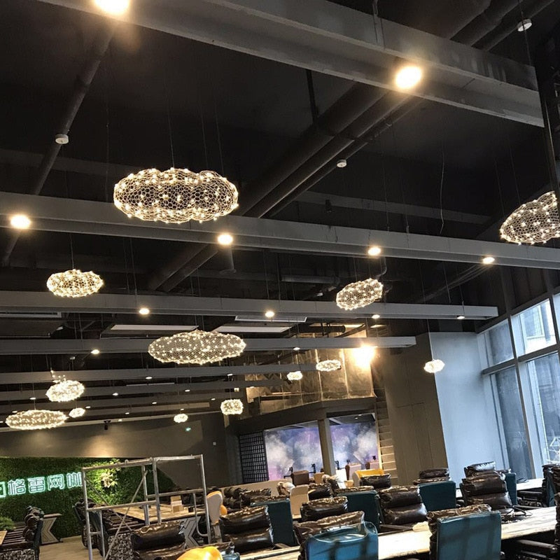 Ręcznie Wykonana Lampa Chmura z Żelaza z Gwiaździstymi Punktami LED do Wnętrz w Stylu Art Deco