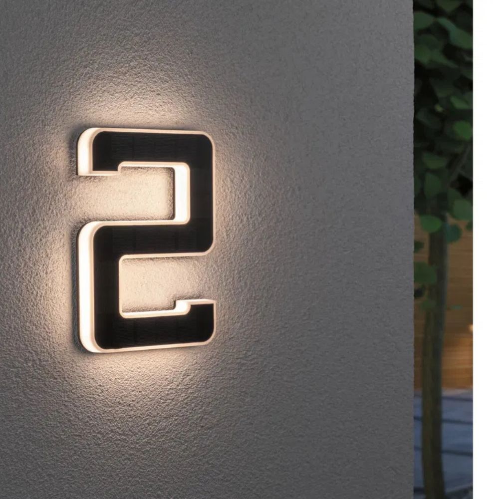 Solarny numer domu z diodą LED i czujnikiem zmierzchu