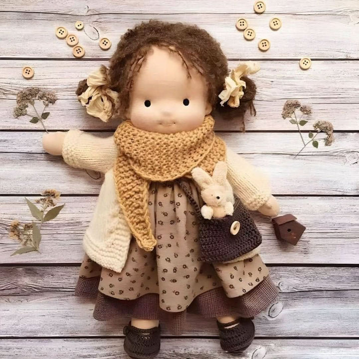 Ręcznie robiona lalka waldorfska z naturalnych materiałów – wysokość 30 cm