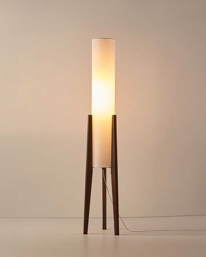 Lampa podłogowa z drewna orzechowego - świetlna sztuka do każdego wnętrza