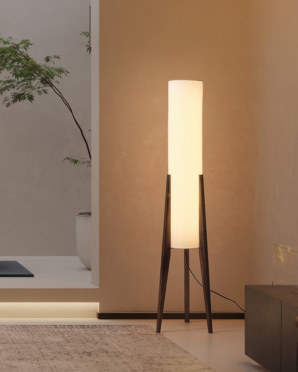 Lampa podłogowa z drewna orzechowego - świetlna sztuka do każdego wnętrza