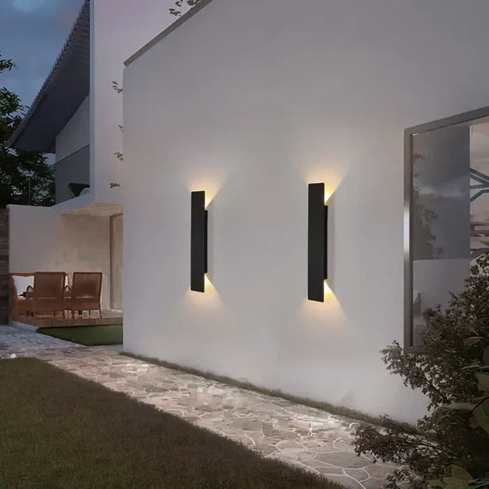 StormGlow Light - Odporna na Warunki Atmosferyczne Lampa Ścienna LED